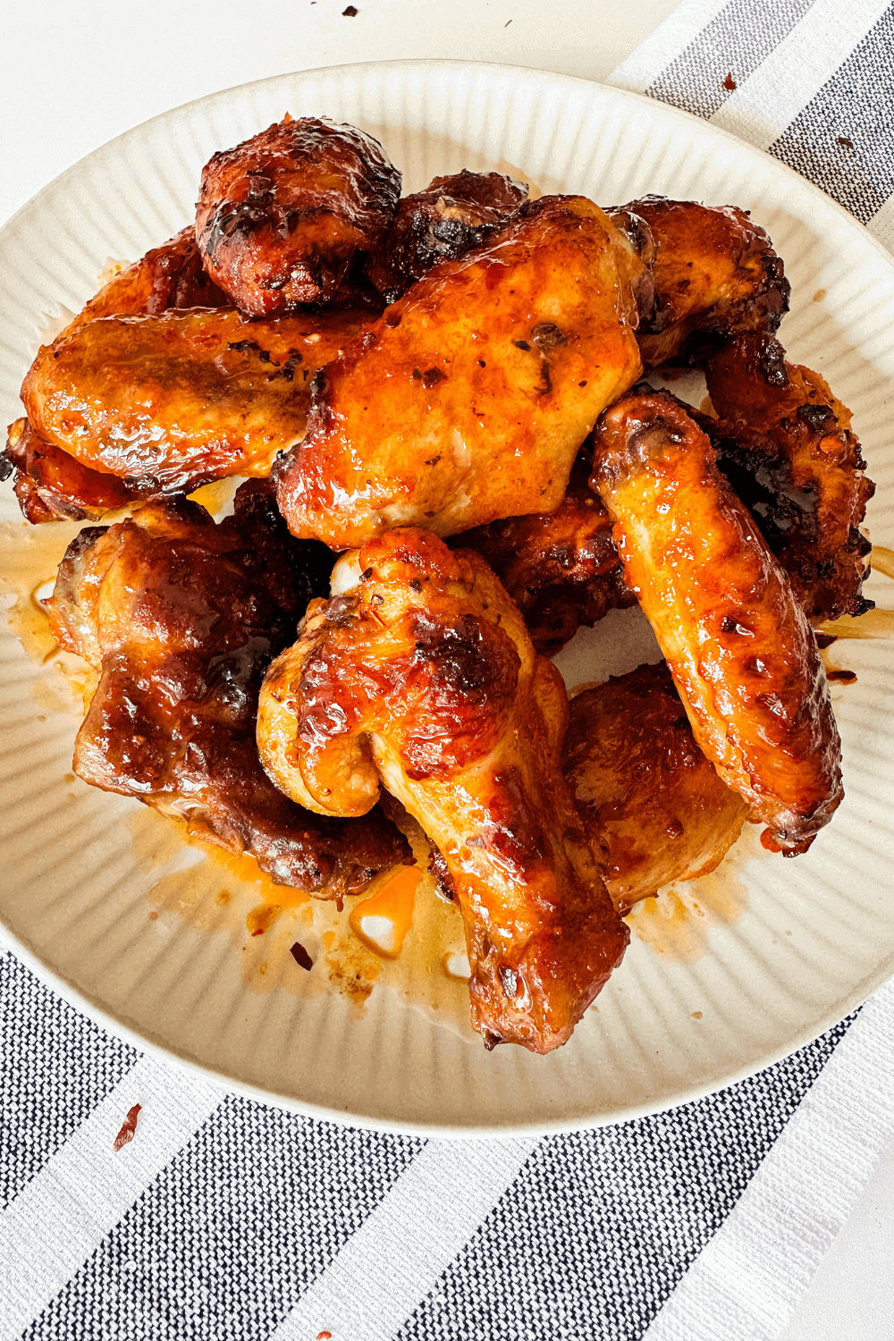 Air Fryer Hot Honey Chicken Wings | Lynn Mumbing Mejia