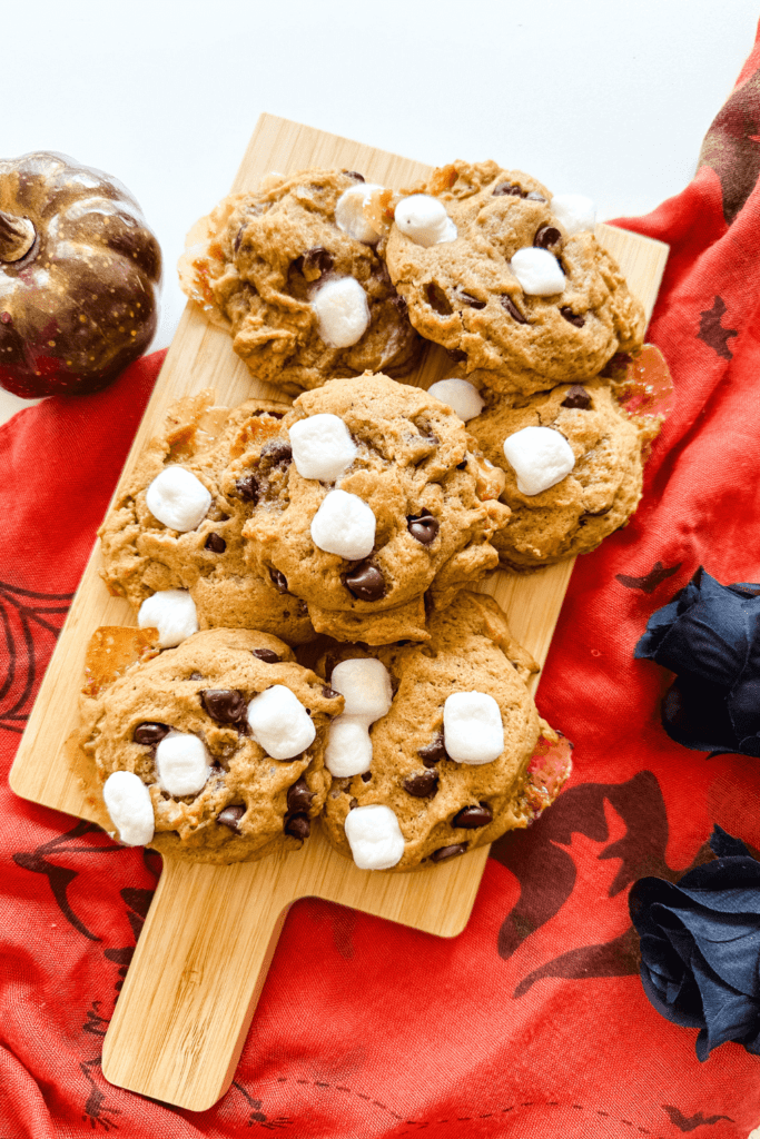 Pumpkin Smores Cookies - Lynn Mumbing Mejia - Pin 1